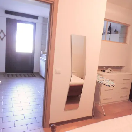 One Bedroom With Sea View Enclosed Garden And Wifi At 6 Km Away From The